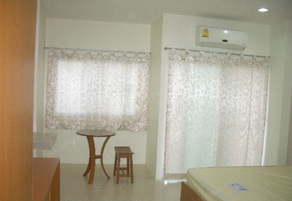 Condo — photo 3
