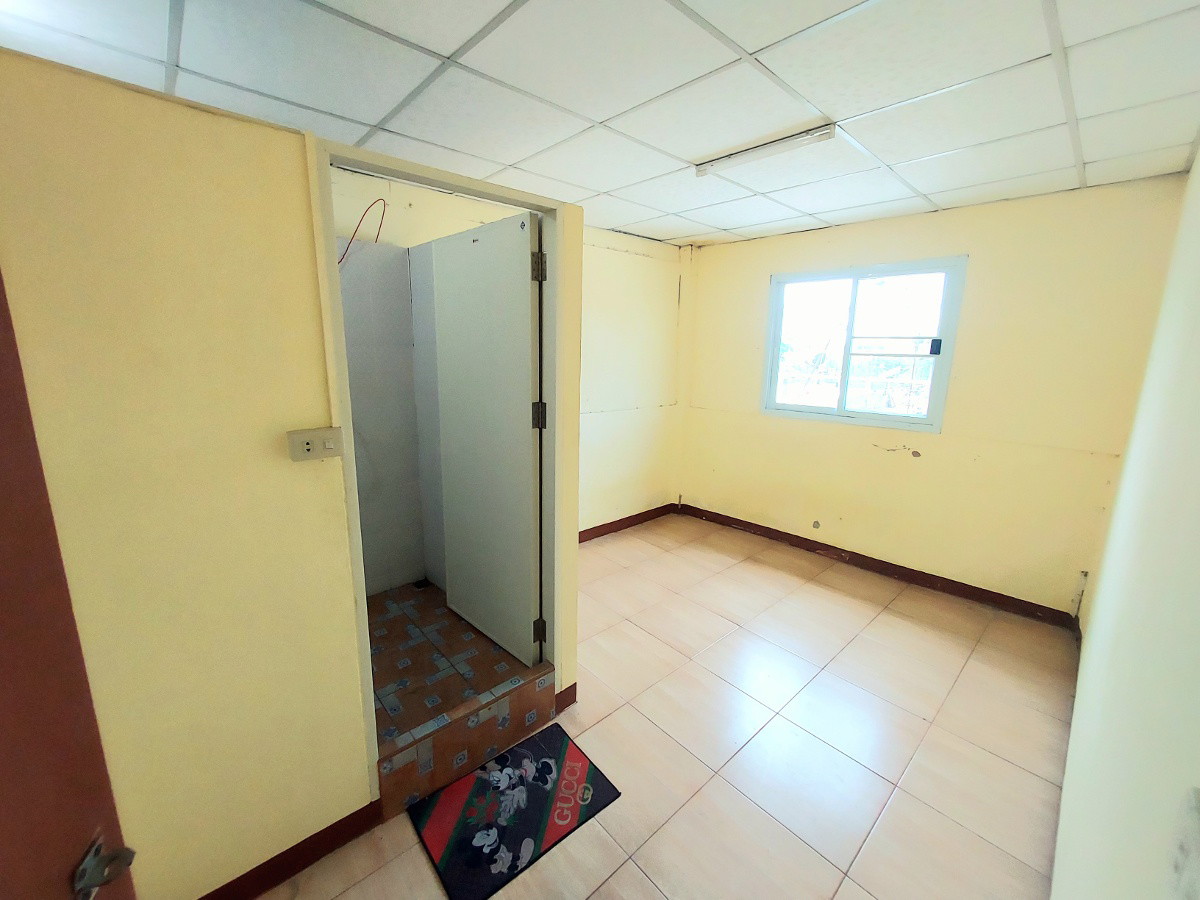 1 Bed Condo · Khlong San, bangkok — photo 4