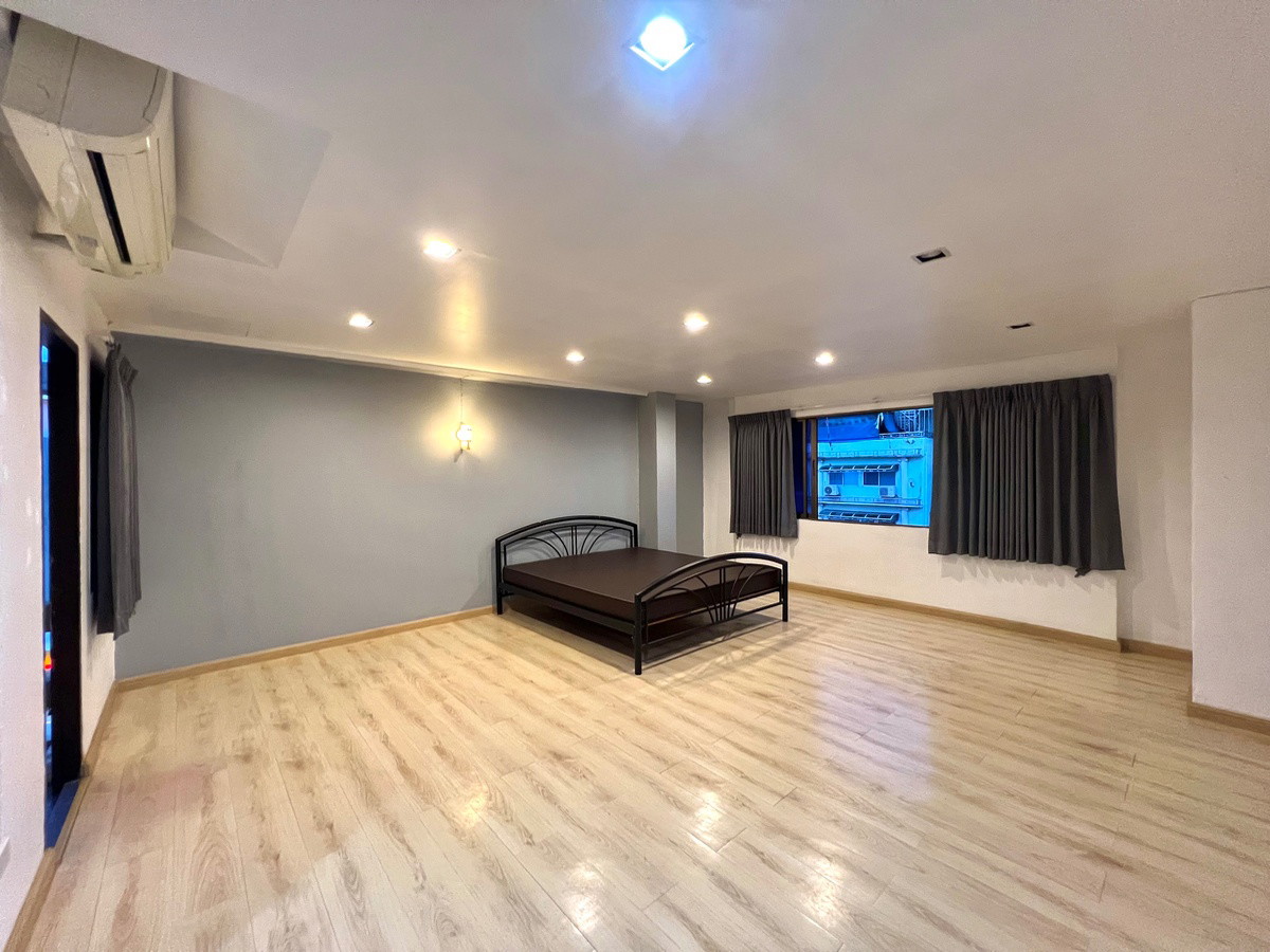 1 Bed Condo · Phra Nakhon, bangkok
