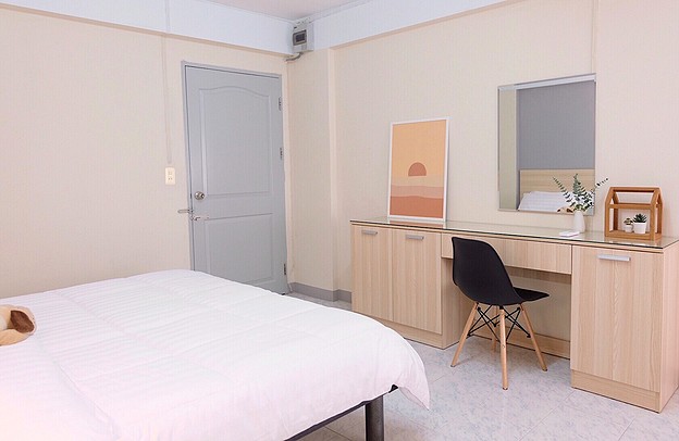 Condo · Huai Khwang, bangkok — photo 2