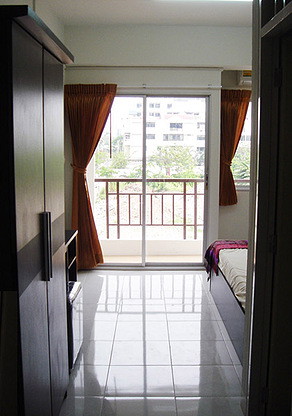 Condo · Huai Khwang, bangkok