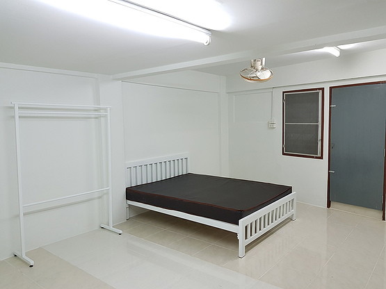 1 Bed Condo · Bangkok Noi, bangkok — photo 5