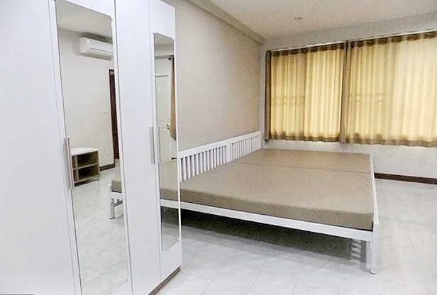 1 Bed Condo · Dusit, bangkok — photo 2