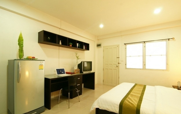 B.B. Modern Living