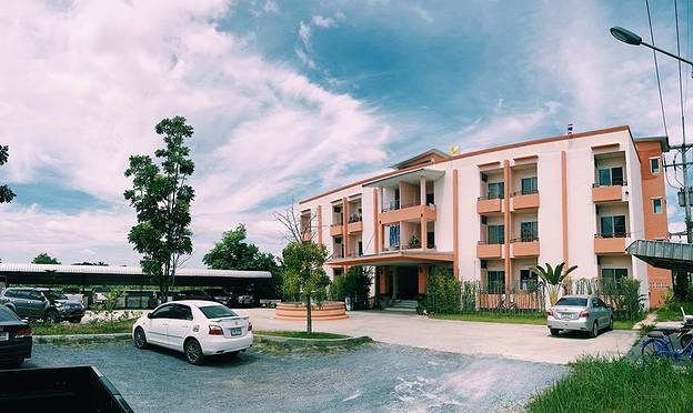 1 Bed Condo — photo 2