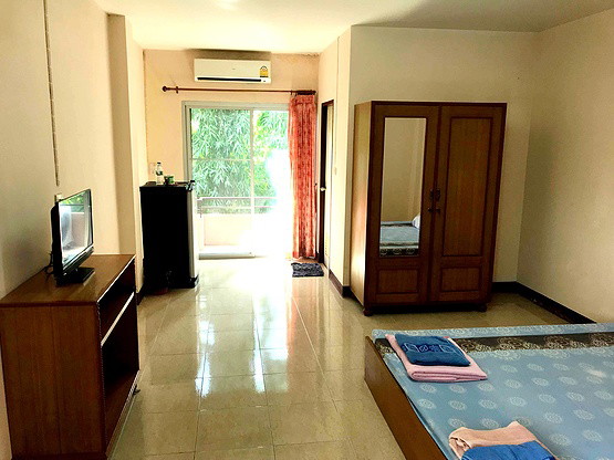 1 Bed Condo — photo 4