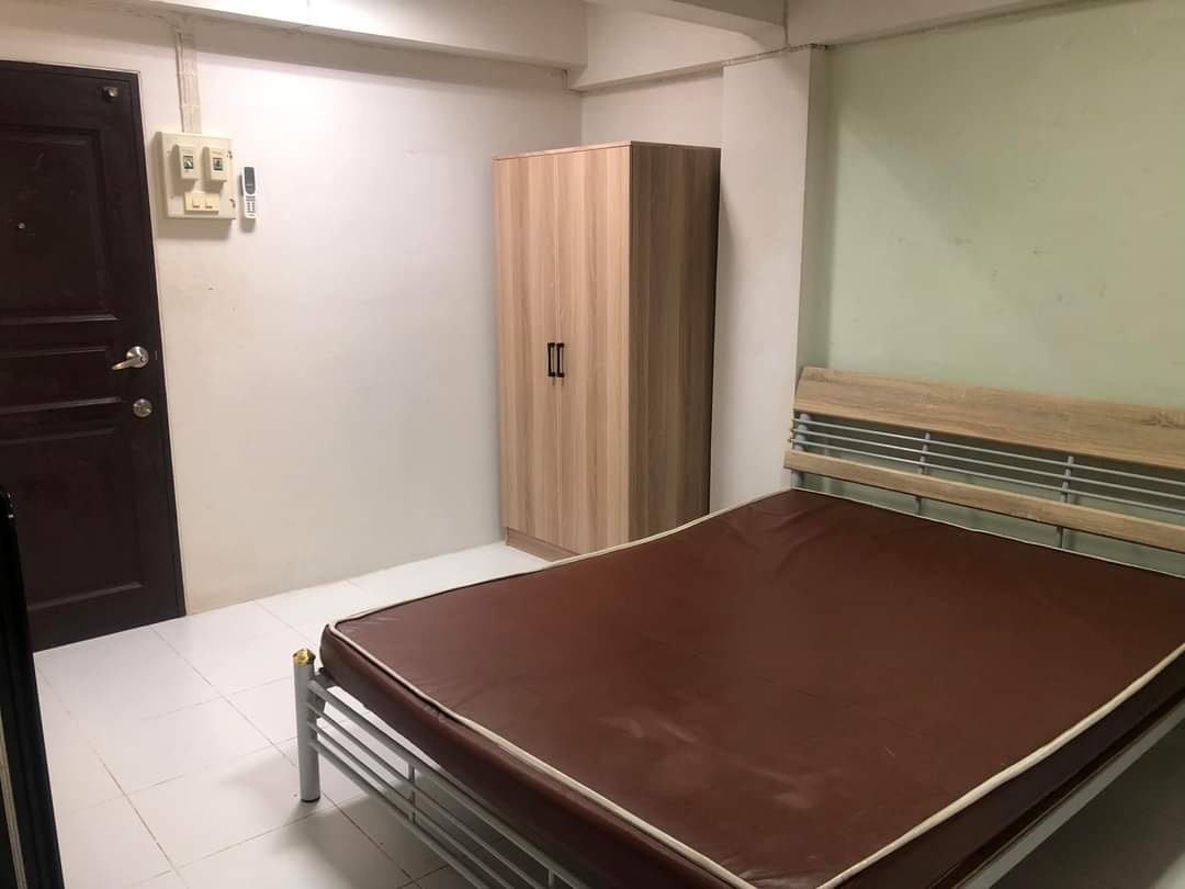 1 Bed Condo — photo 1