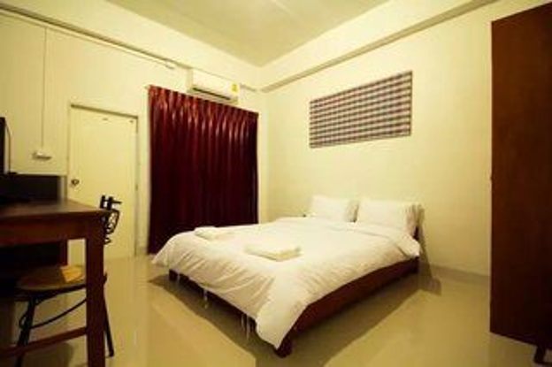 1 Bed Condo — photo 1