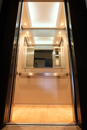 1 Bed Condo · Thon Buri, bangkok — photo 2