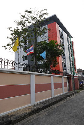 Condo — photo 1