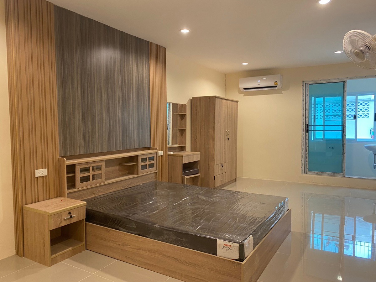 1 Bed Condo · Sathon, bangkok