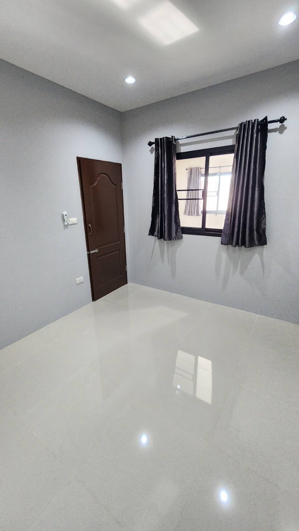 1 Bed Condo