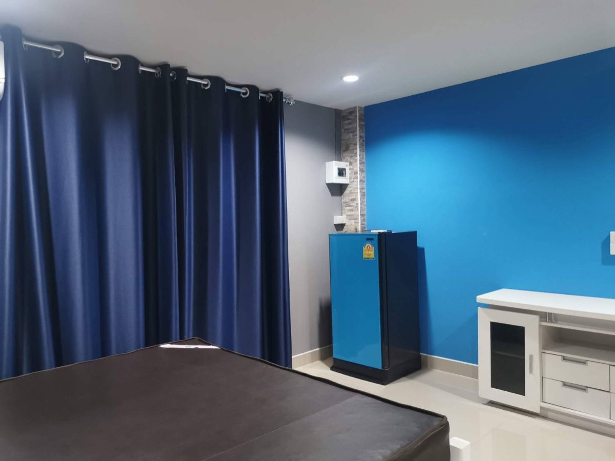 1 Bed Condo — photo 4