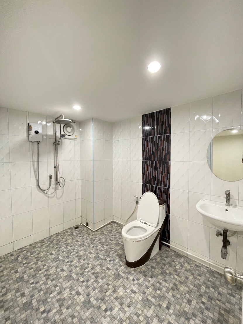 1 Bed Condo · Huai Khwang, bangkok