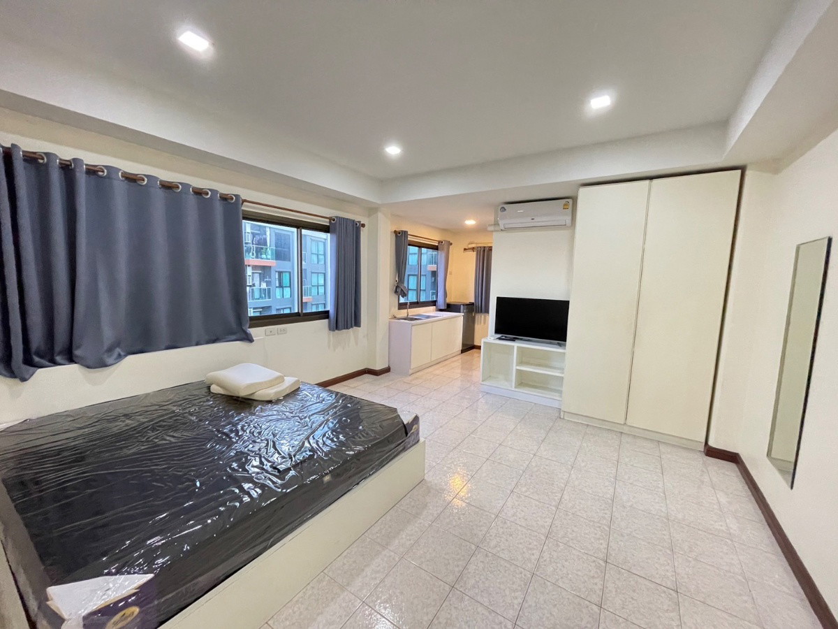 1 Bed Condo · Huai Khwang, bangkok — photo 2