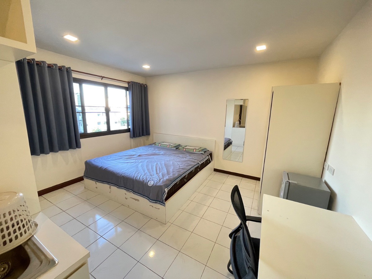 1 Bed Condo · Huai Khwang, bangkok — photo 5