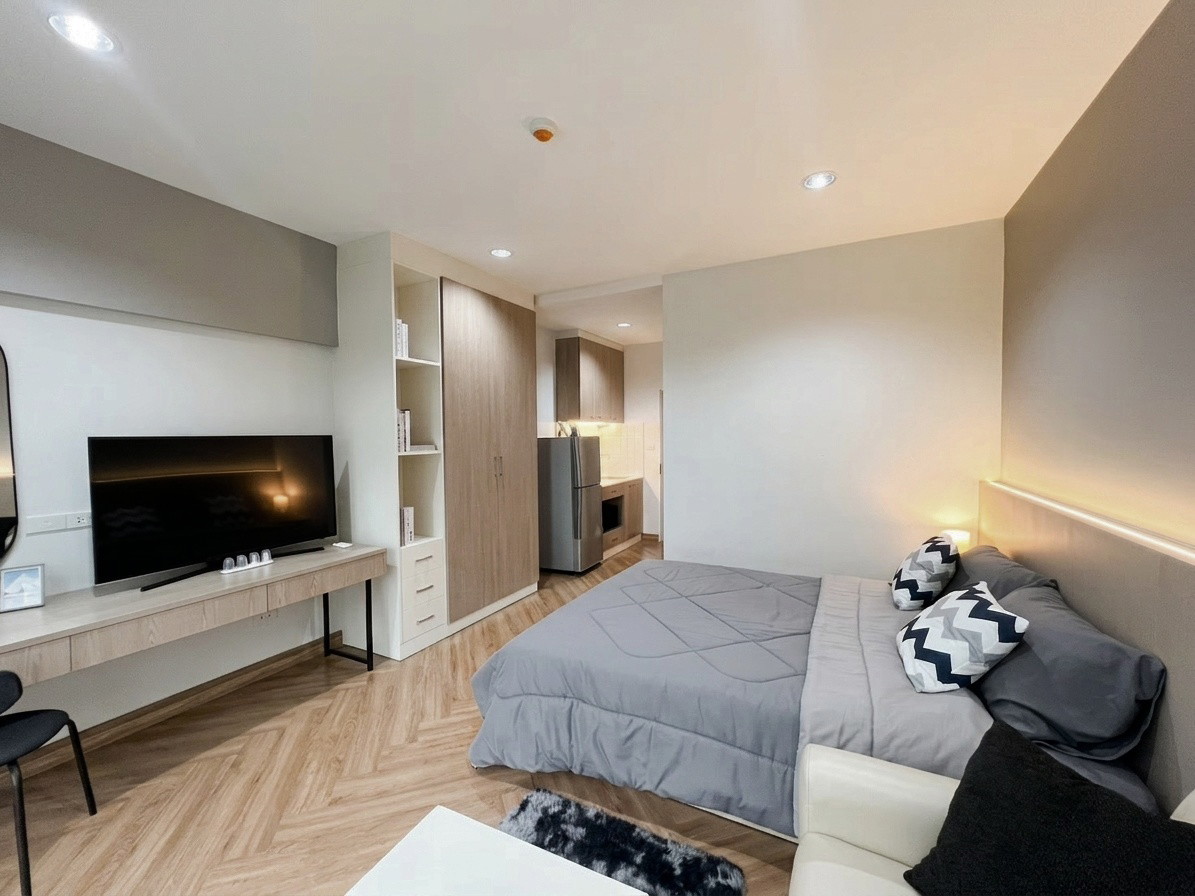 1 Bed Condo · Huai Khwang, bangkok — photo 2