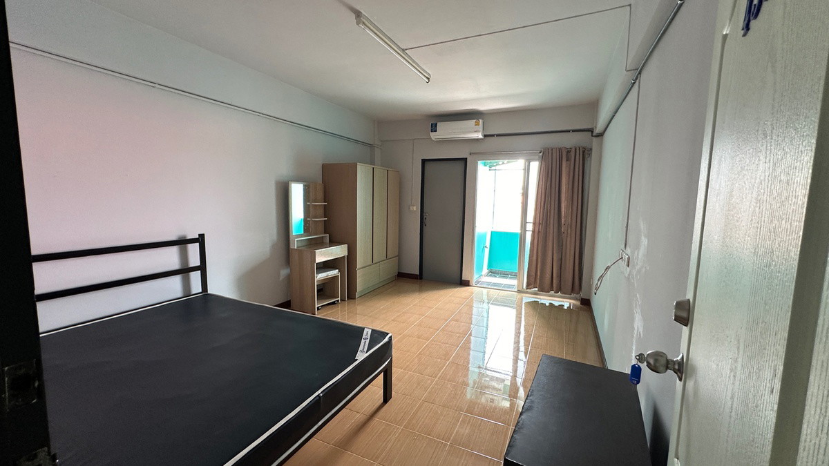 Condo · Phra Khanong, bangkok