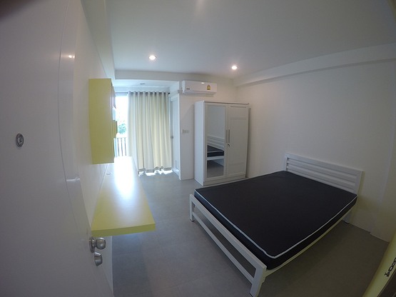 1 Bed Condo — photo 3