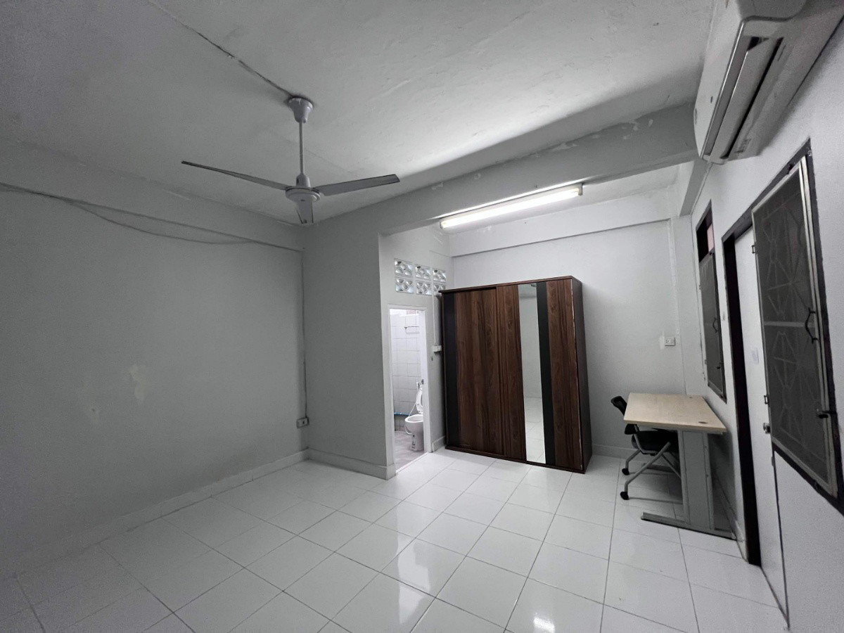 1 Bed Condo · Bang Khen, bangkok — photo 2