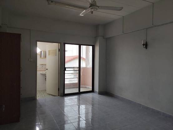 1 Bed Condo — photo 4