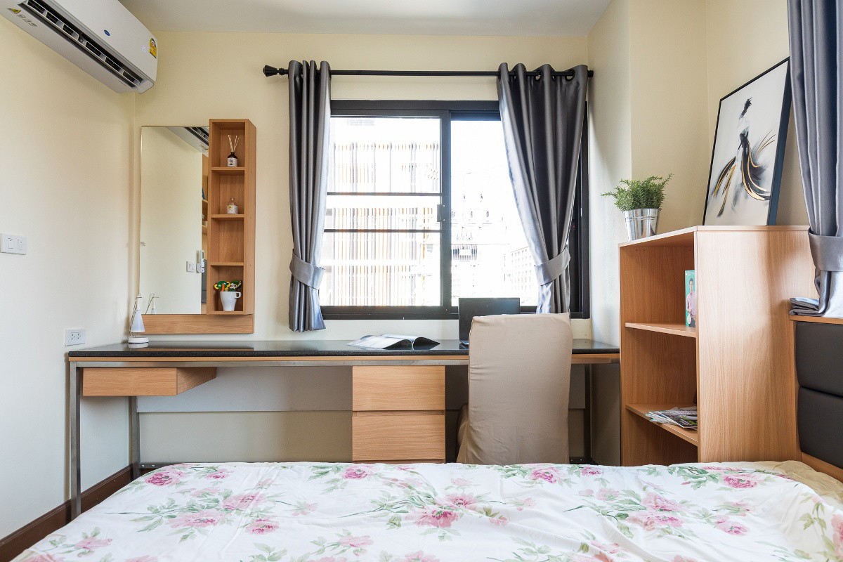 1 Bed Condo — photo 4