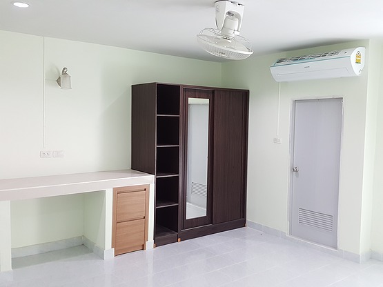 1 Bed Condo · Bang Kapi, bangkok — photo 2