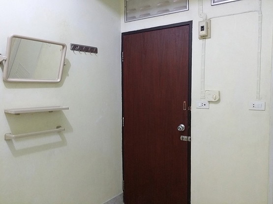 1 Bed Condo · Khlong Toei, bangkok — photo 4