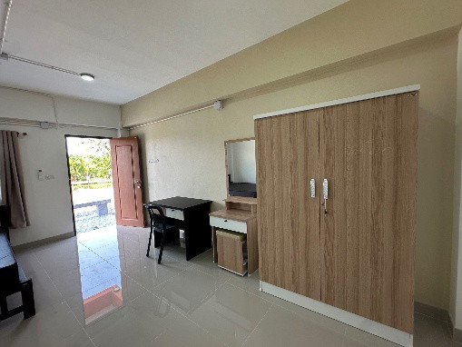 1 Bed Condo — photo 1