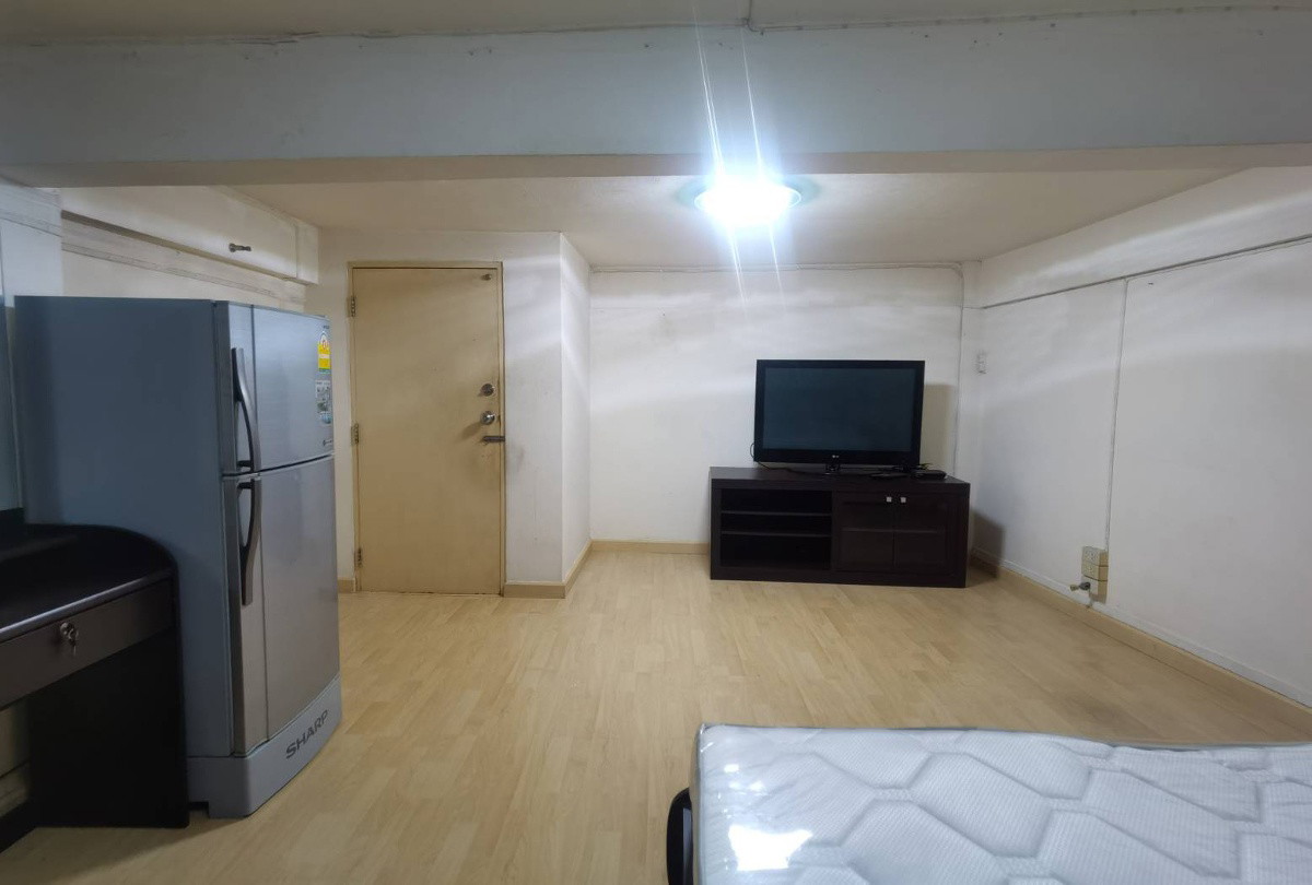 1 Bed Condo · Bang Rak, bangkok — photo 2