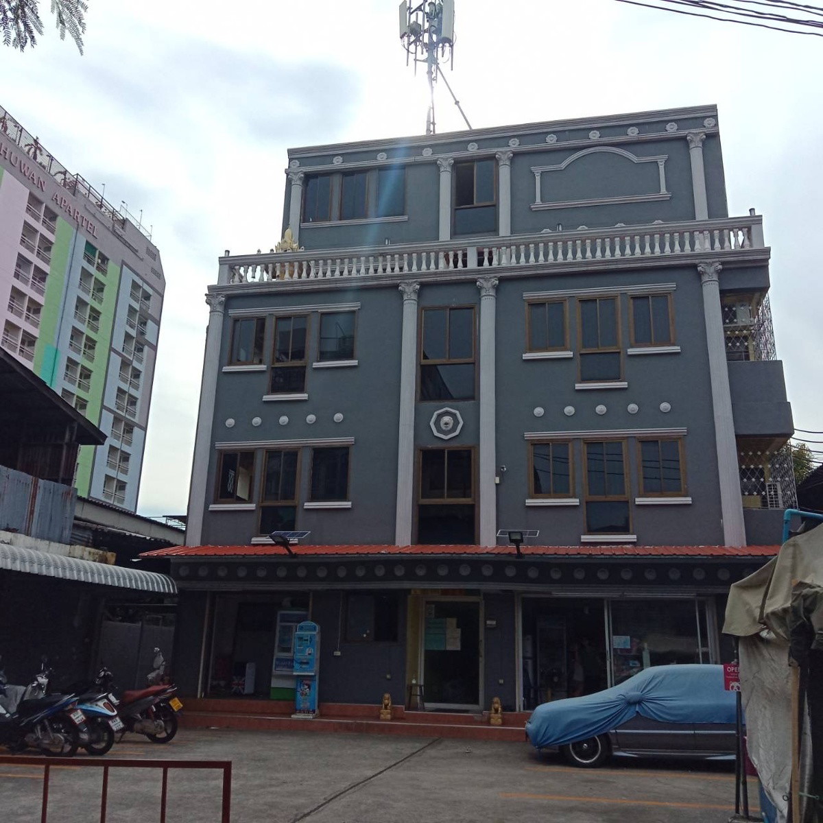 Condo · bangkok