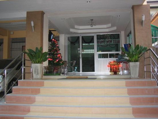 1 Bed Condo · Watthana, bangkok — photo 3