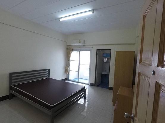 1 Bed Condo · Watthana, bangkok — photo 4