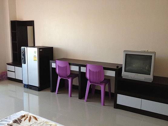 1 Bed Condo — photo 3