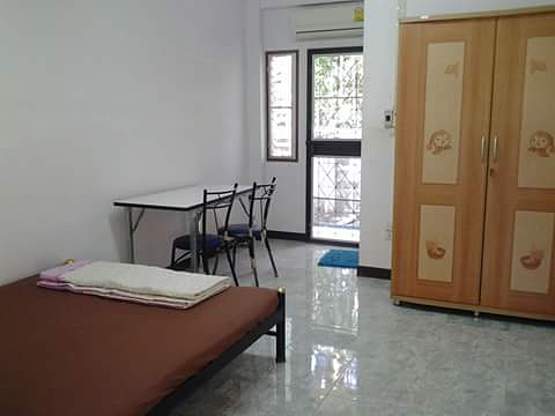 1 Bed Condo — photo 4