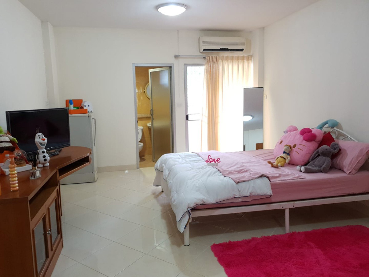 Condo · Phra Khanong, bangkok