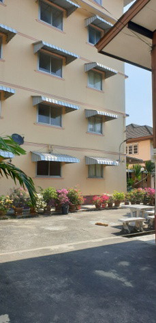 1 Bed Condo