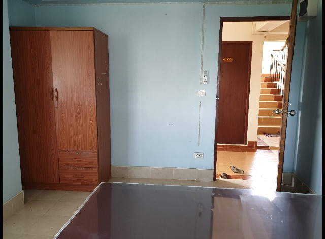 1 Bed Condo — photo 2