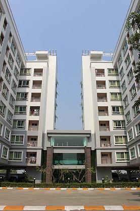1 Bed Condo — photo 3