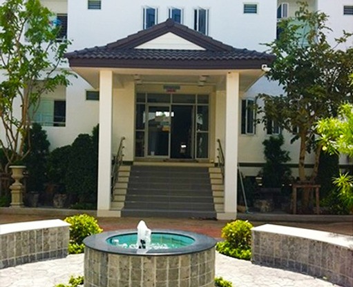 1 Bed Condo — photo 2