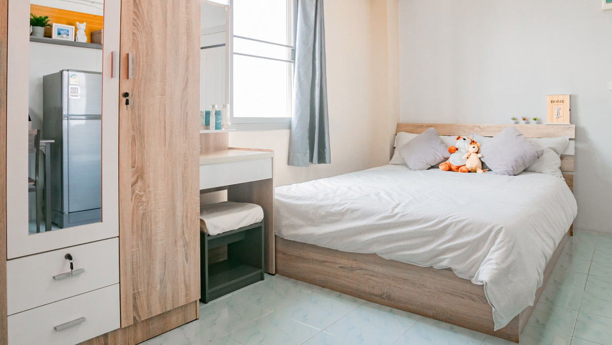 1 Bed Condo — photo 3