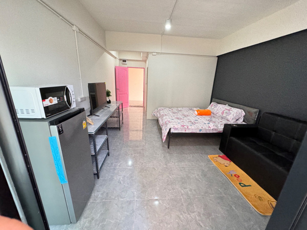 1 Bed Condo — photo 4
