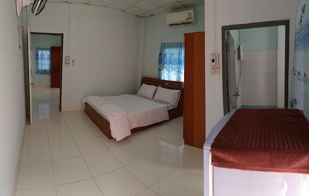 1 Bed Condo — photo 1