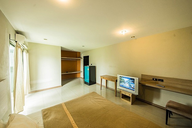 Condo · chon_buri — photo 3