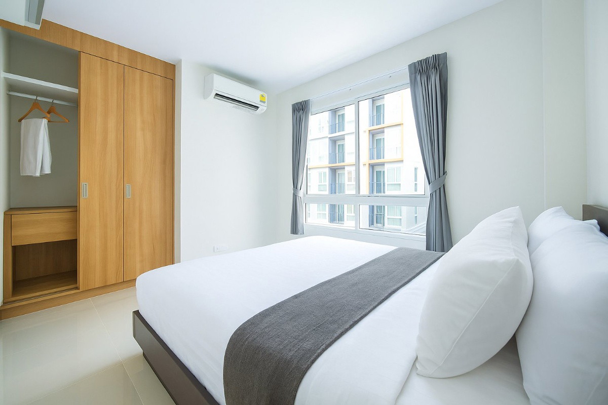1 Bed Condo — photo 3