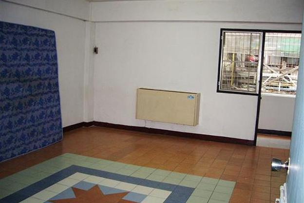 Condo · Wang Thonglang, bangkok — photo 3
