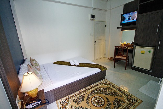 1 Bed Condo · Bangkok Noi, bangkok — photo 1
