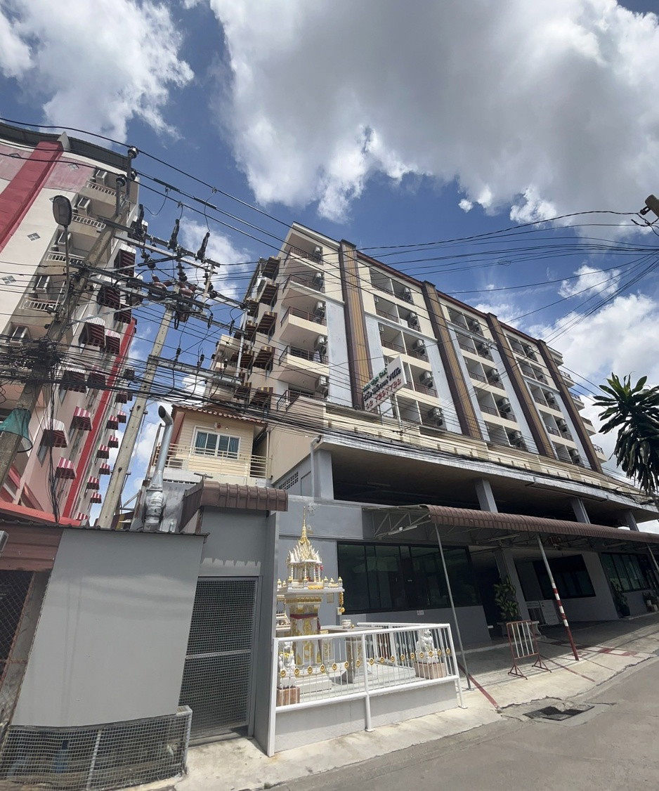 1 Bed Condo · Phra Khanong, bangkok