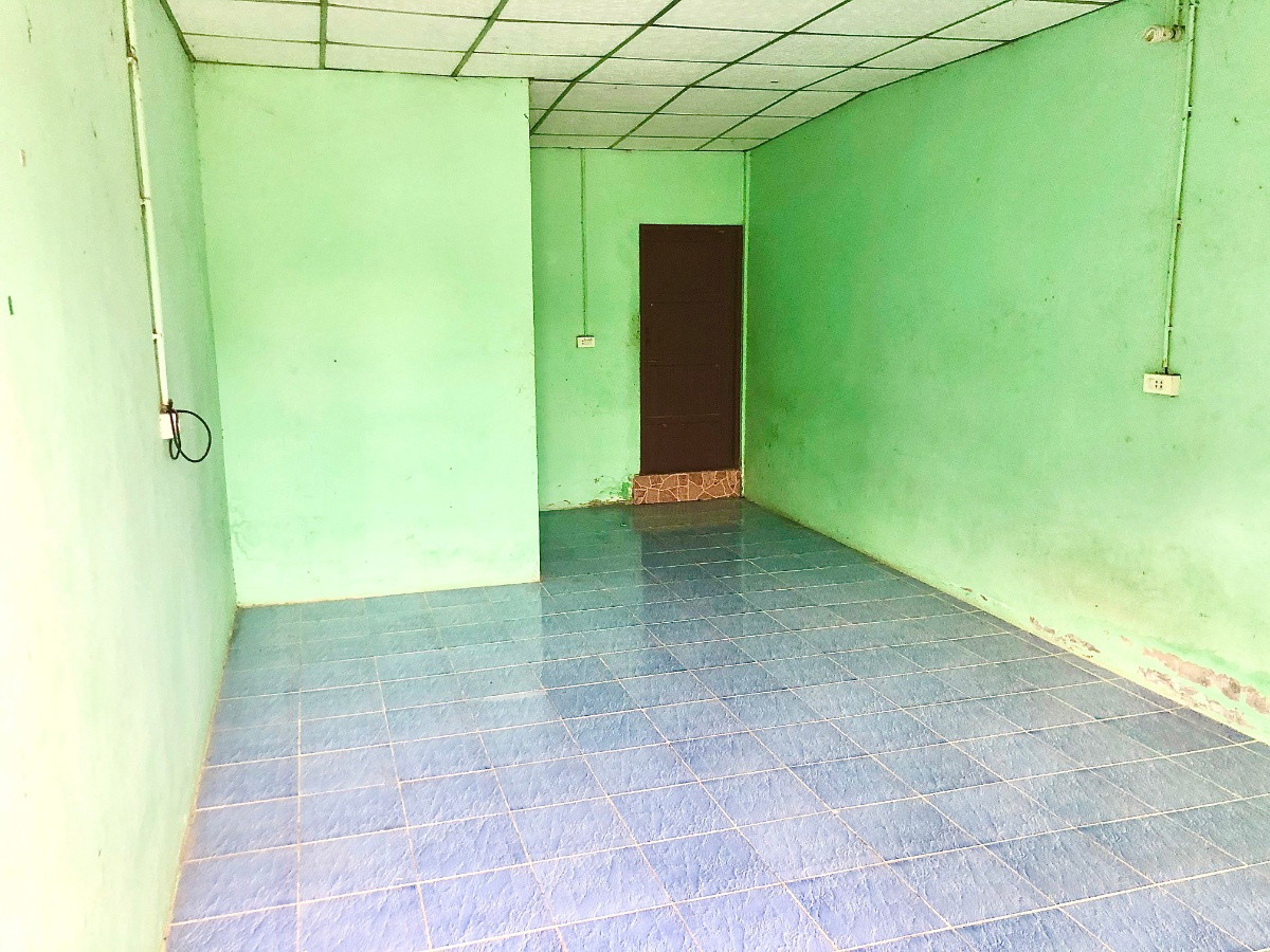 1 Bed Condo — photo 1
