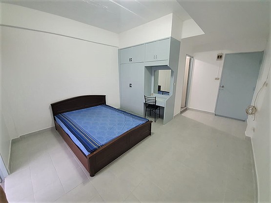 Condo · Bang Kapi, bangkok — photo 1